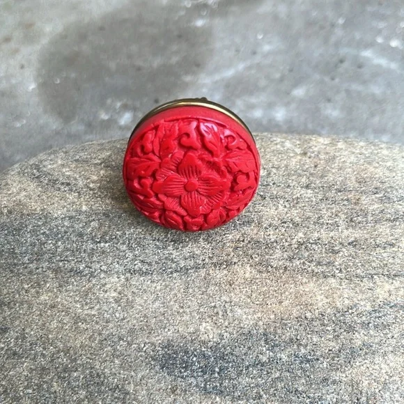 Vintage Jan Michaels Red Cinnabar Carved Jewelry Set - Picture 9 of 9